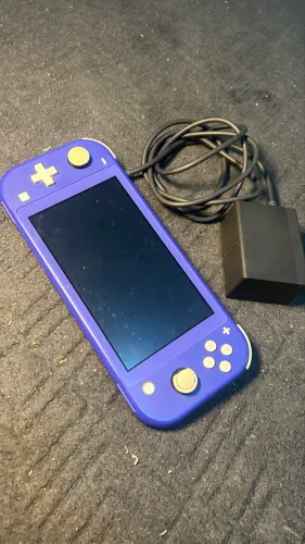 NINTENDO SWITCH LITE 