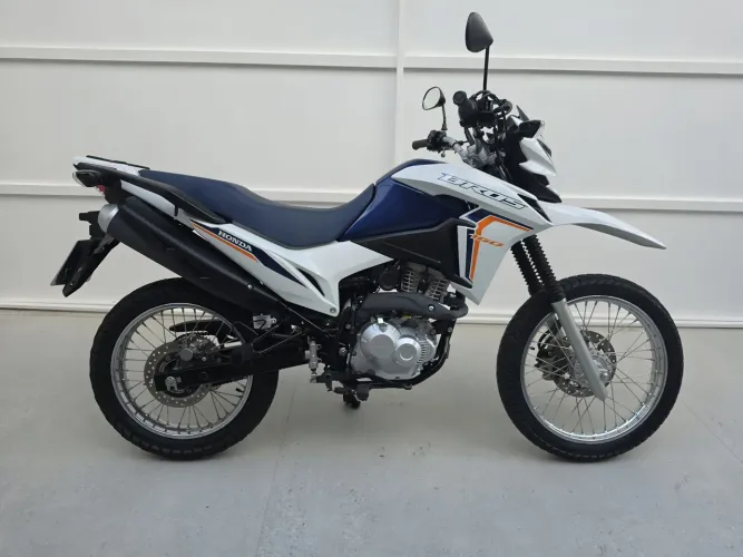 HONDA NXR 160 BROS ESDD 2024 - APENAS 5.674 KM Valor: R$ 23.500,00