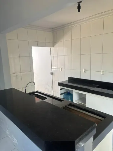 Casa à venda, Construída sozinha em um lote de 378m2, no Garavelo Residencial Park, Aparec