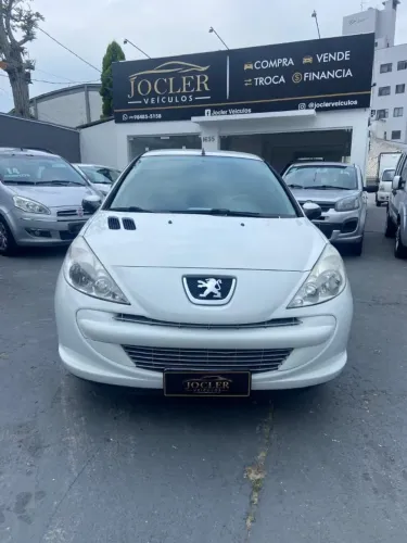 Peugeot 207 XR 1.4 Flex 8V 5P 2013