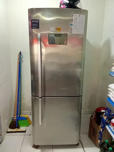 Geladeira Inox Eletrolux
