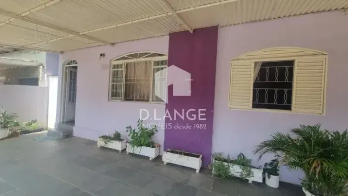 Casa à venda no bairro Vila Castelo Branco em Campinas