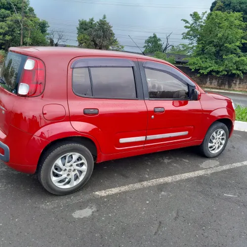 Fiat Uno Attractive 1.4 EVO Fire Flex 8V 4P 2011