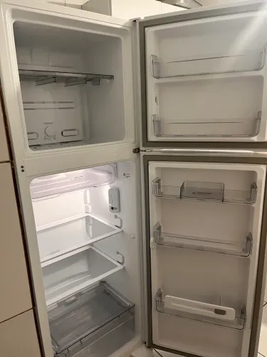 Geladeira consul frost free semi-nova