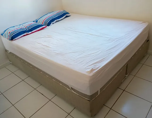 Cama box Queen Doze Bomsono