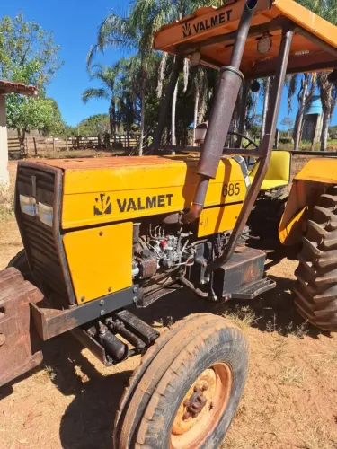 Trator valmet 685