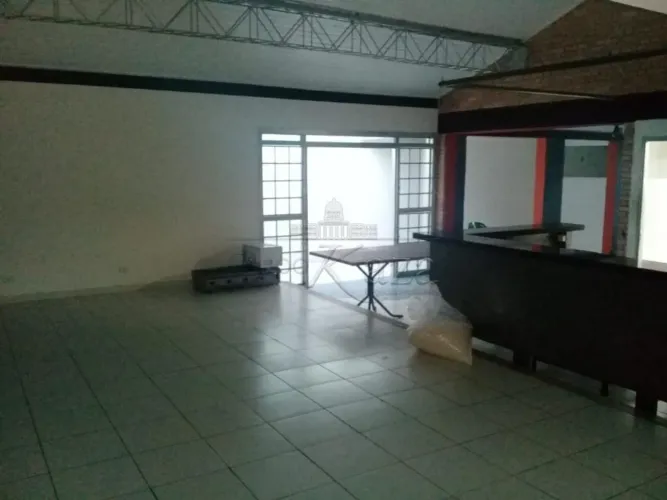 Ponto Comercial - Comercial - No bairro Vila Ema - 260m².