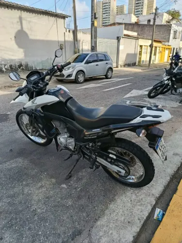 Vendo moto BROS 160  ano: 15/16