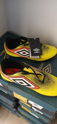 Chuteira Futebol Society Umbro Cannon Jr Infantil Original Amarela