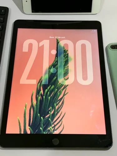iPad 9 64 149 ciclos ?Americano. Bem conservado