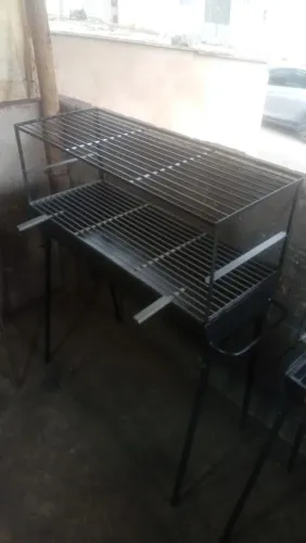 Churrasqueira para churrasquinho/espetinho