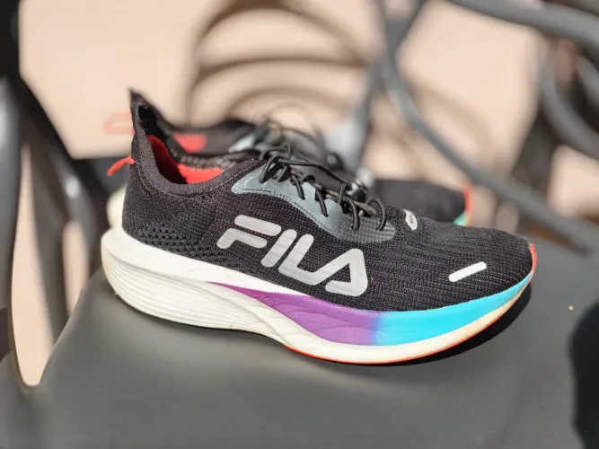 Fila Carbon 2