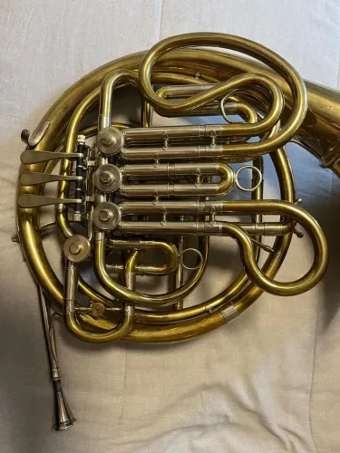 Trompa Holton H180