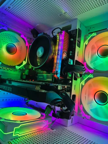 PC GAMER RYZEN 5 16GB NVIDIA AQUARIO