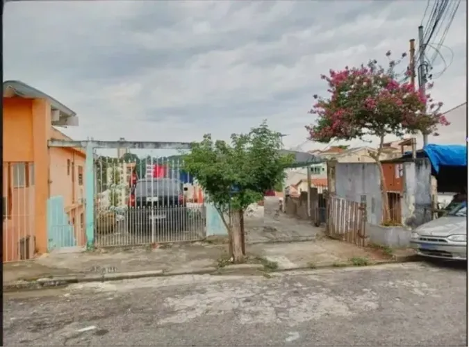 Terreno à venda no Parque São Domingos na Rua Waltrudes Correa