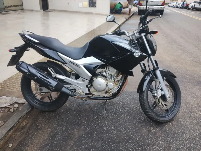 Fazer 250