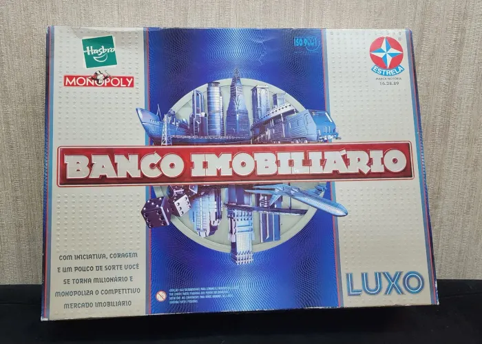 Banco Imobiliário Edição de Luxo, fora de linha