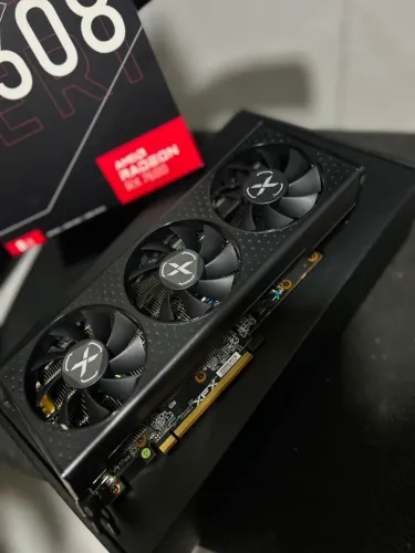 RX 7600 XFX Triple Fan