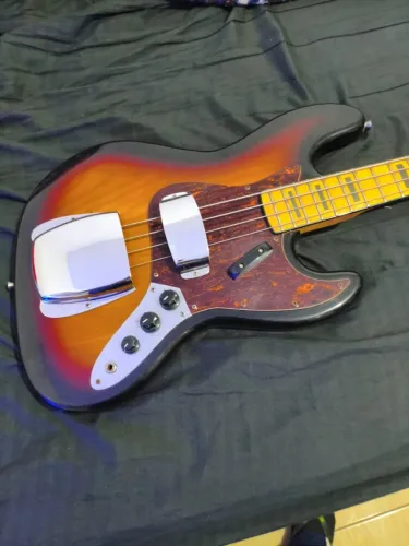 Contra-Baixo SX Jazz Bass 70s JB - Sunburst - Safra Antiga c/ Covers
