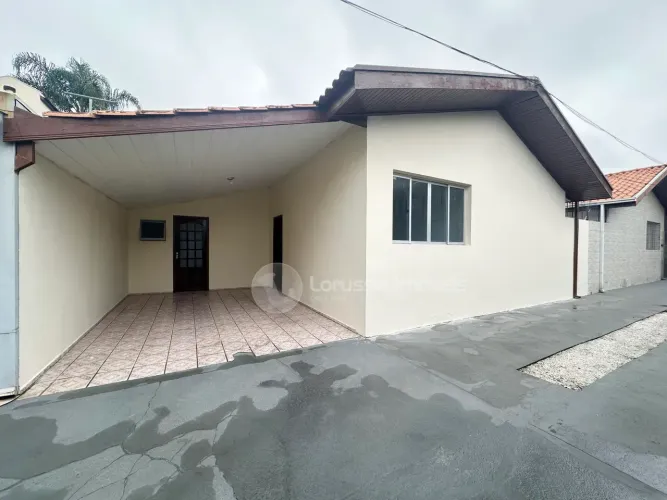 Imóvel para aluguel possui 70 metros quadrados com 2 quartos em Cajuru - Curitiba - PR