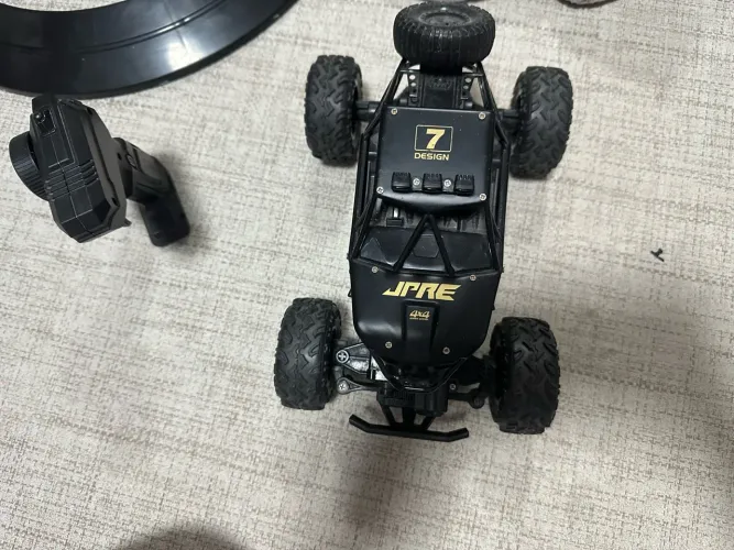 Carrinho de controle remoto off road 