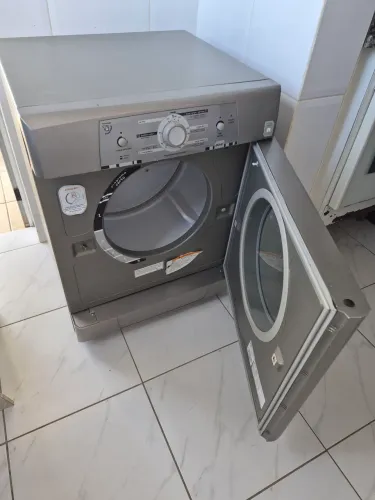 Secadora de roupas Brastemp 10 kg