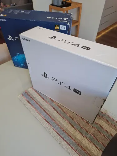 Playstation 4 PS4 PRO