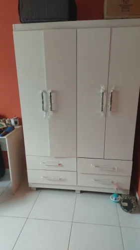 Guarda roupa casal 