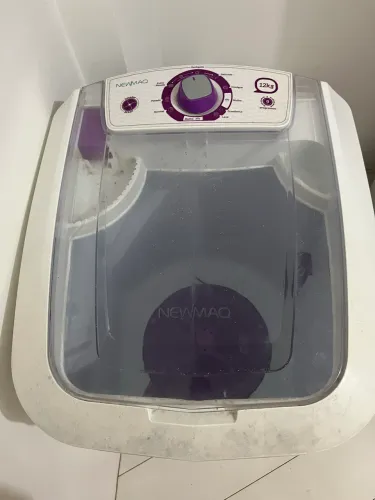 Tanquinho de lavar roupa