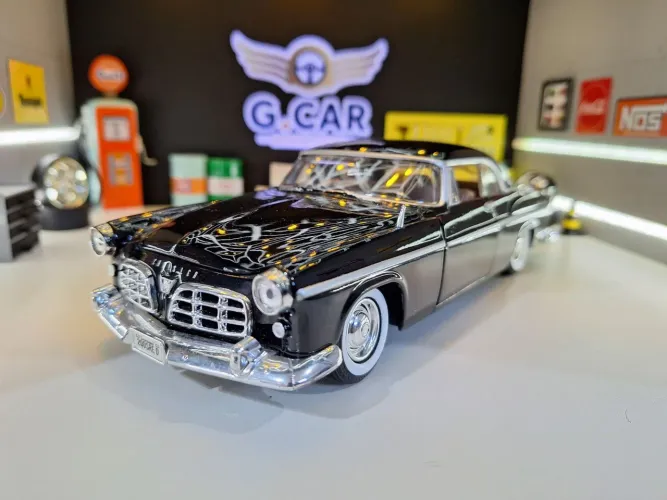 Miniatura 1/24 Chrysler C300 - Motormax (seminovo)