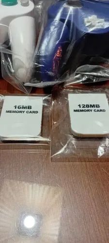 Kit 2 Memory Cards Nintendo Game Cube GameCube 16MB e 128 MB Paralelos Praticamente Novo