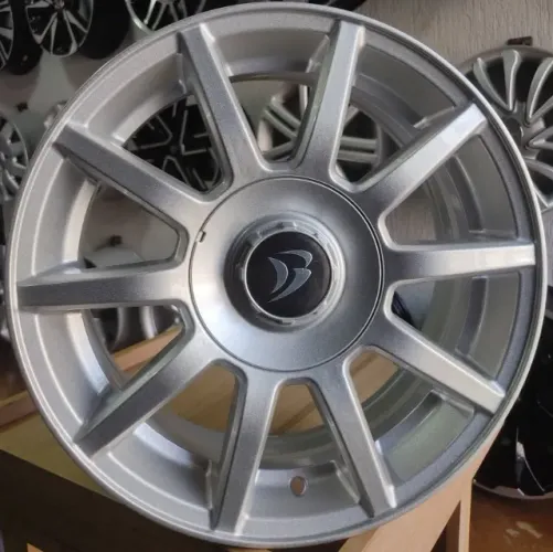 Rodas Daimler aro 15 4x108 - R$ 2.490,00