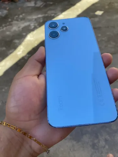 ? REDMI 12 5G ? 256GB + 8GB RAM ?