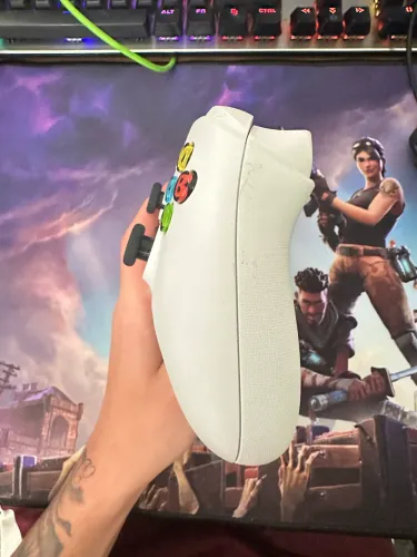 CONTROLE XBOX NUNCA USADO COM CAIXA