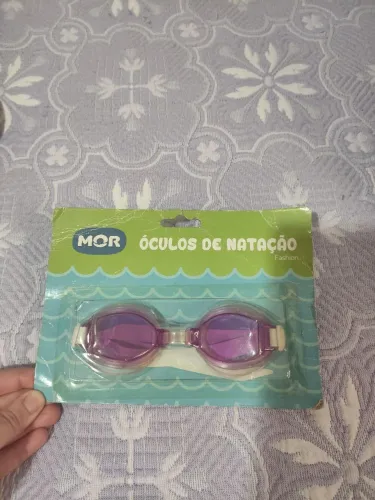 Óculos de natação infanti novol marca mor na cor roxa