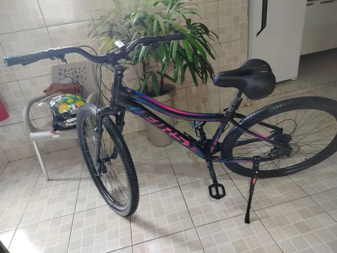 Bicicleta muito nova pouco usada revisada ótimo preço