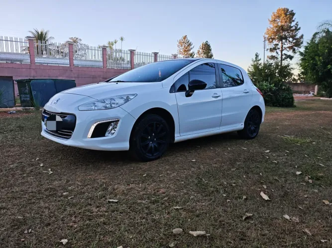 Peugeot 308 Active 1.6 Flex 16V 5P Mec. 2014