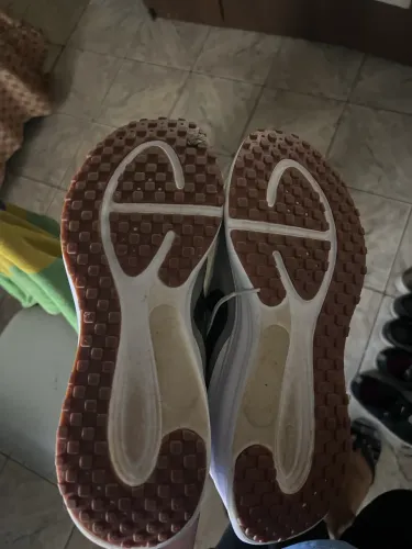 Tênis Nike usado 2vzs revolution 8 Tm 42