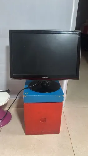 MONITOR SAMSUNG LCD