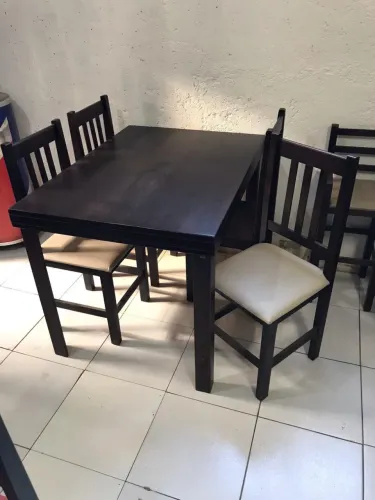 Mesas e cadeiras no Atacado para restaurante, pizzaria, churrascaria