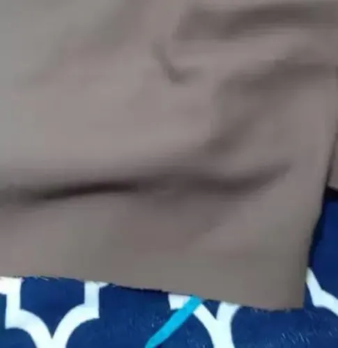 Pano para ternos e vestidos linhão cor marrom .