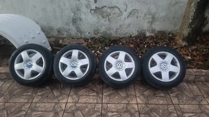 Rodas originais do polo aro 15 furacão 5/100