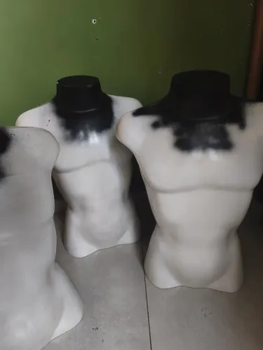 3 Bustos masculinos semi pintado 