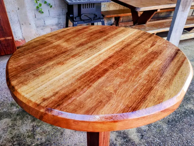 Mesa bistrô madeira de lei