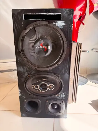 Caixa de Som Automotivo