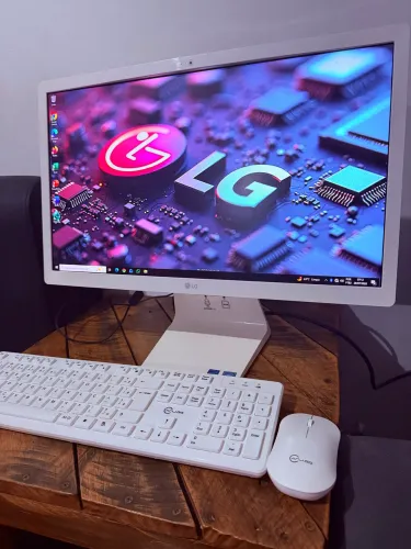 Promoção All in one com 8 GB de memória RAM tela de 22 polegadas full hd