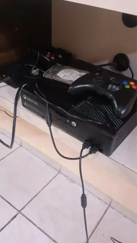 Xbox 360 com jogos no hein