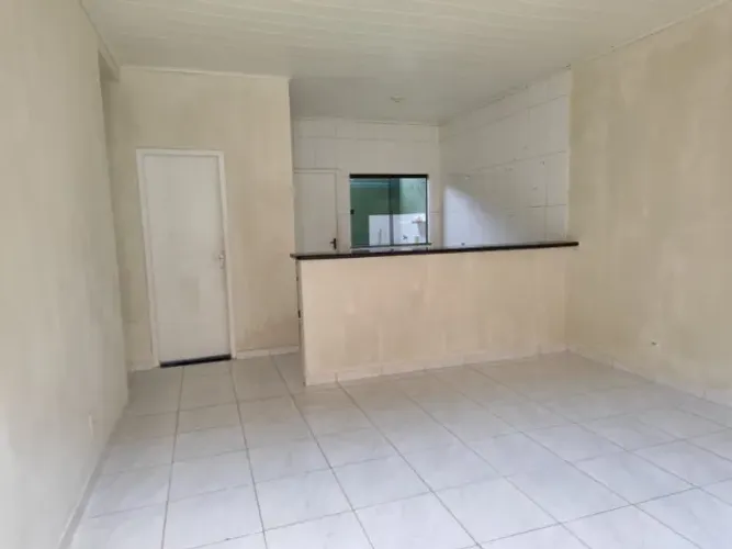APARTAMENTO zona Leste 2 quartos 1 banheiro garagem coberta portão elétrico