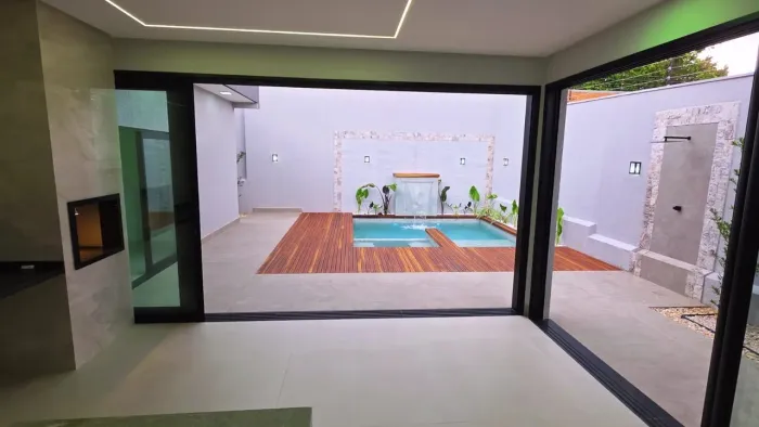 VENDO CÁSA ANAPOLISCITY COM PISCINA