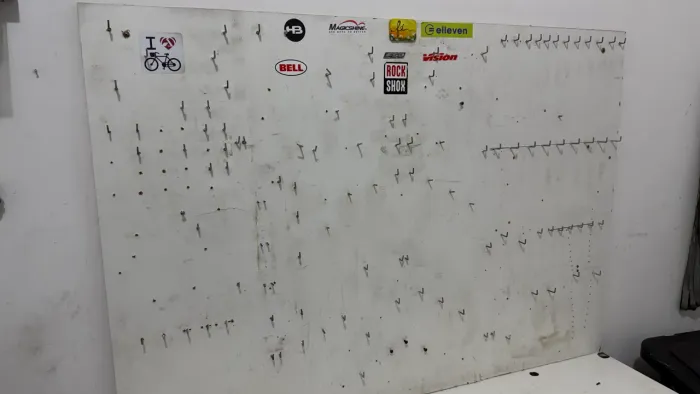 Bancada de ferramentas painel gavetas MDF mecânico 